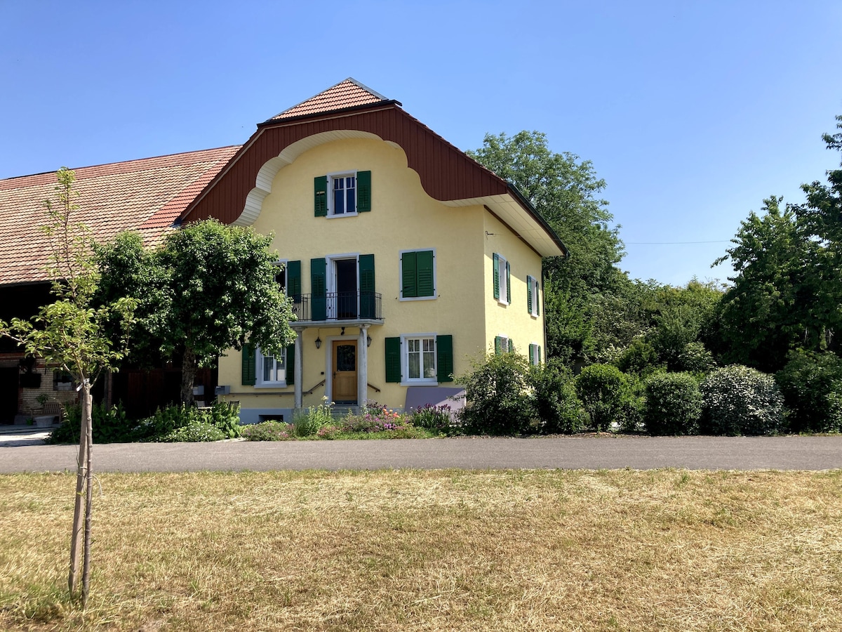 quiet house for 9 people in paradise farm