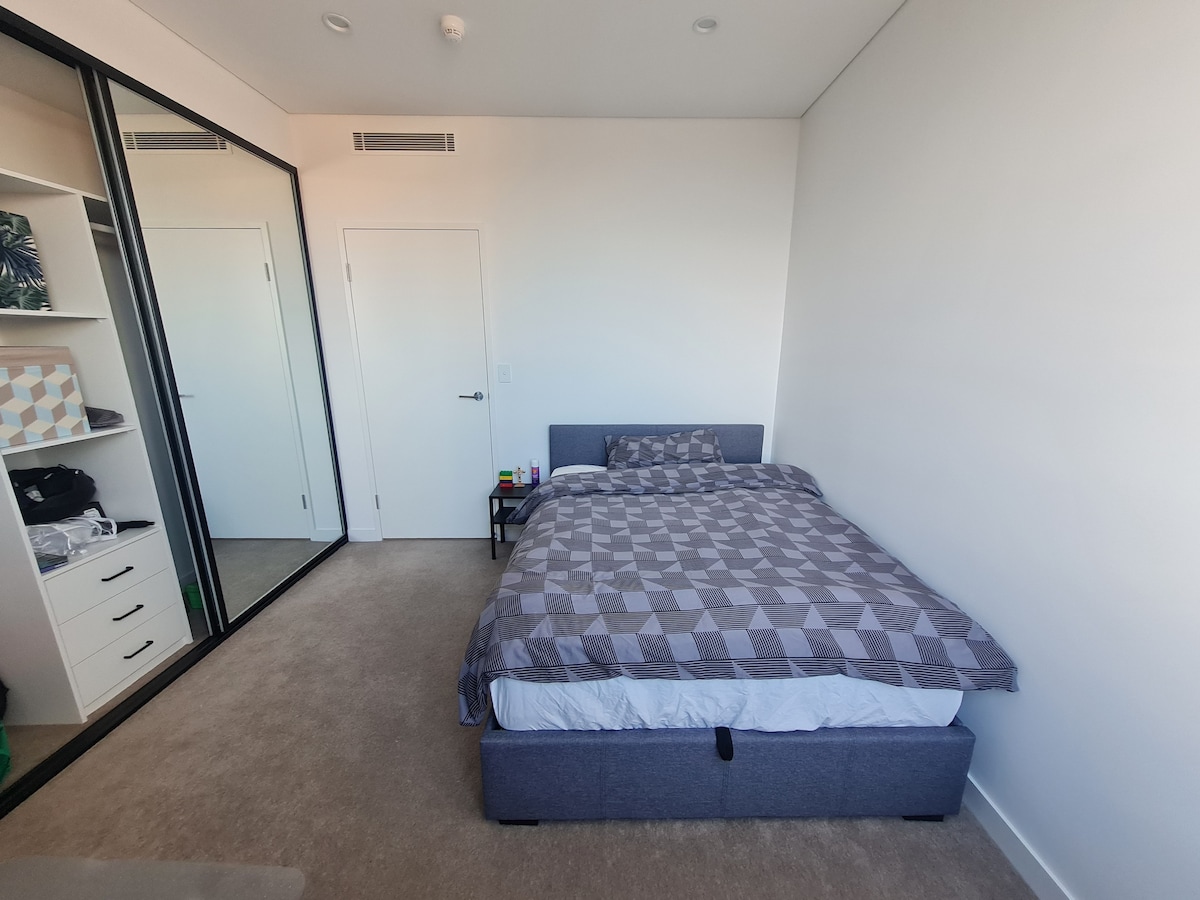 Cosy and clean room 20 minutes from the CBD