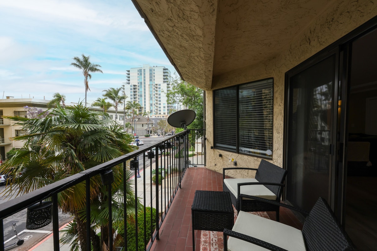 Chic Condo Steps from Petco Park