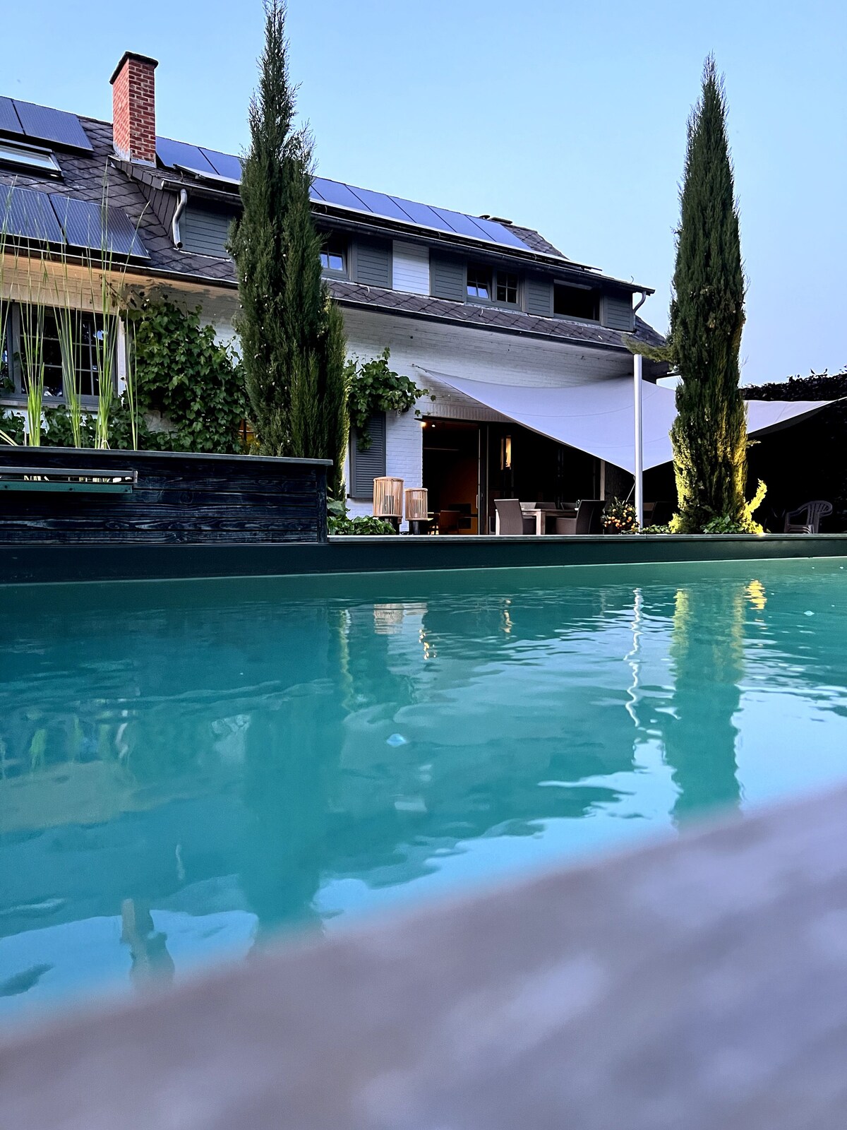 Chambre dans Villa avec piscine (2)