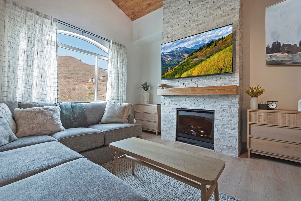 3014 • 4-Star Zermatt King Villa-Remodeled!