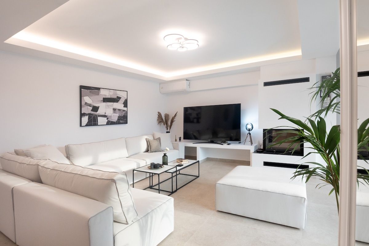 New ultra modern complex with pool in Vari