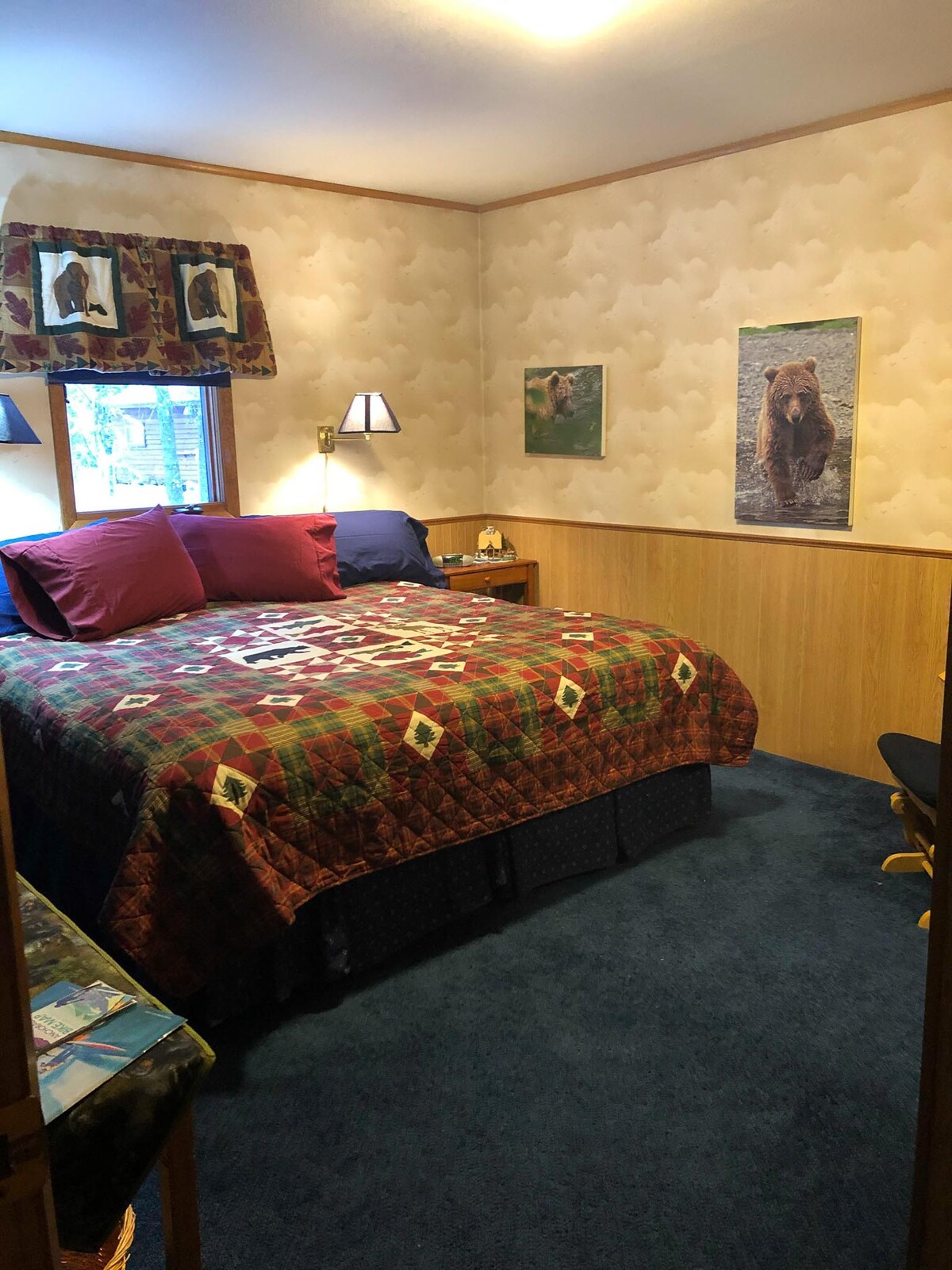 Ocean Bluff Alaska Bear Room