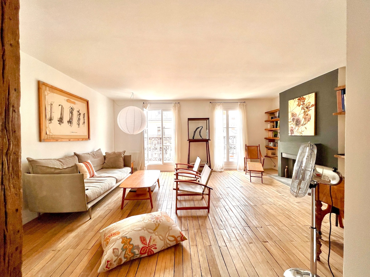 Charmingly designed duplex in Montparnasse