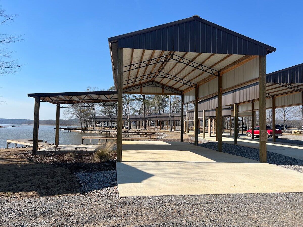 Lakeside Luxury: Covered RV Site w/ Patio and Pier