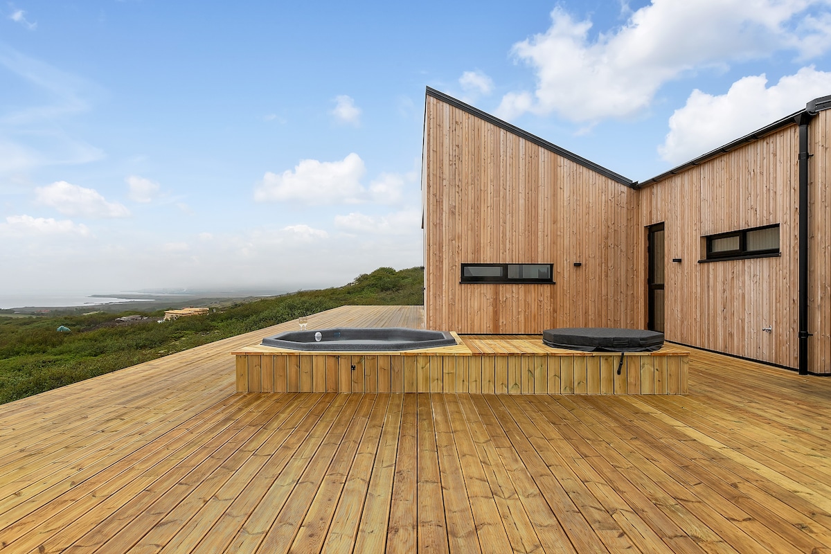 Magnificent House in Hvalfjordur