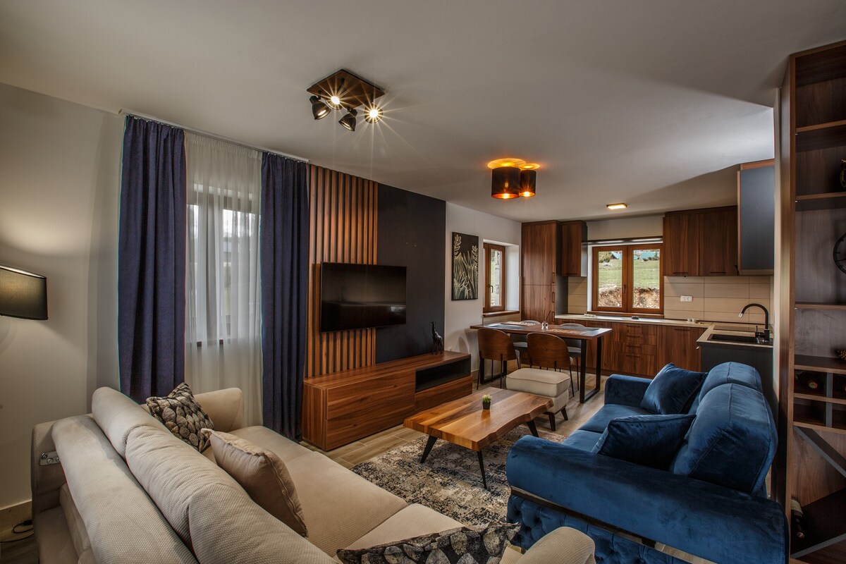 Montagna Resort-Stylish mountain two-bedroom house