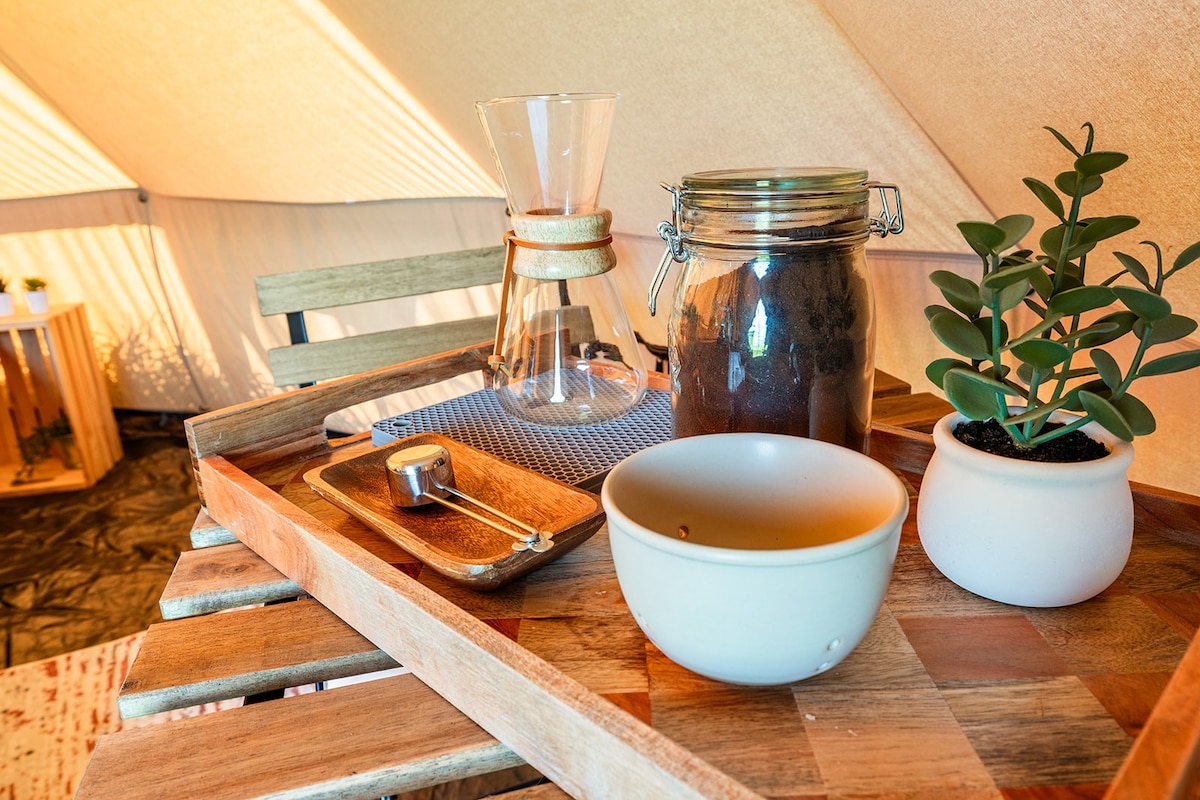 Glamping Tent #2- private bathroom/ running water