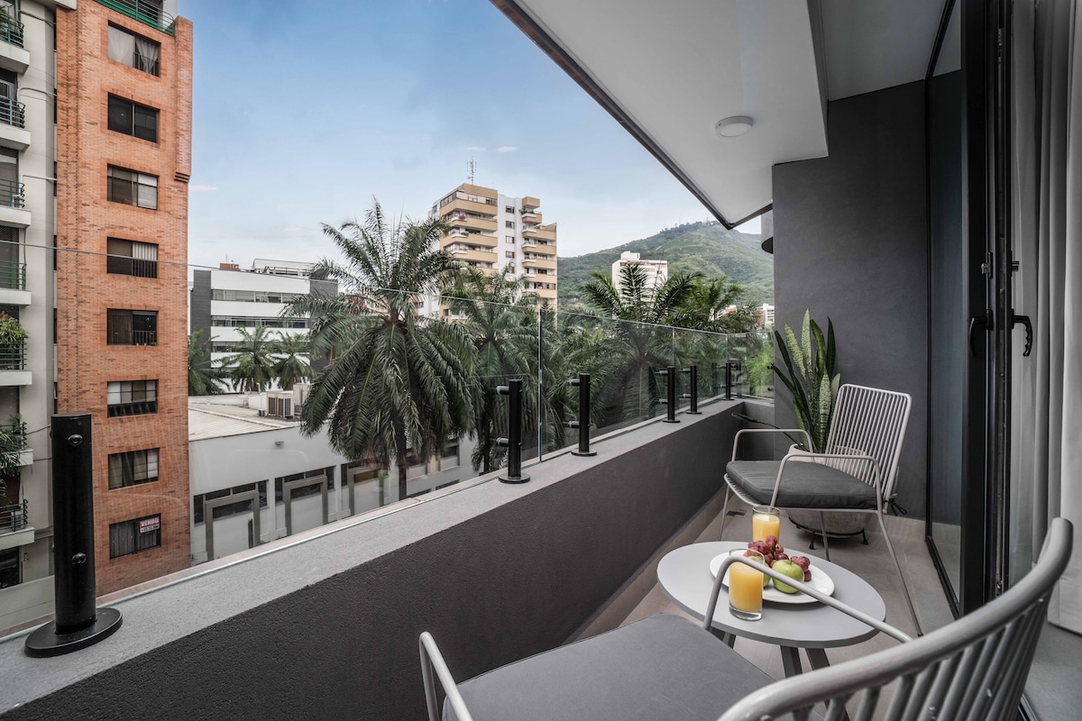 Hygge 501 - 2BR | 2Bath | Balcony | Near Granada