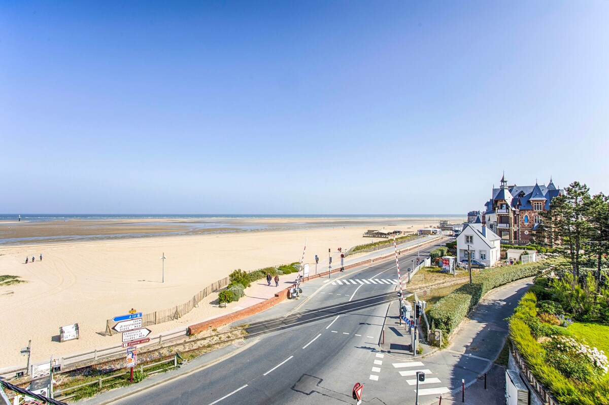 Residence La Vague, Loft sous les toits vue mer.