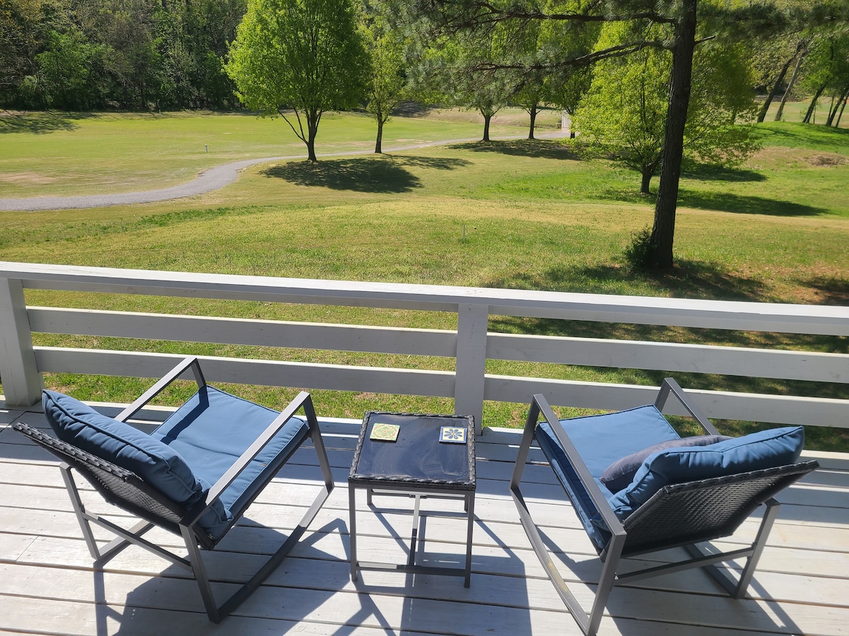 18 on the Fairway Quiet Town Home on Golf Course