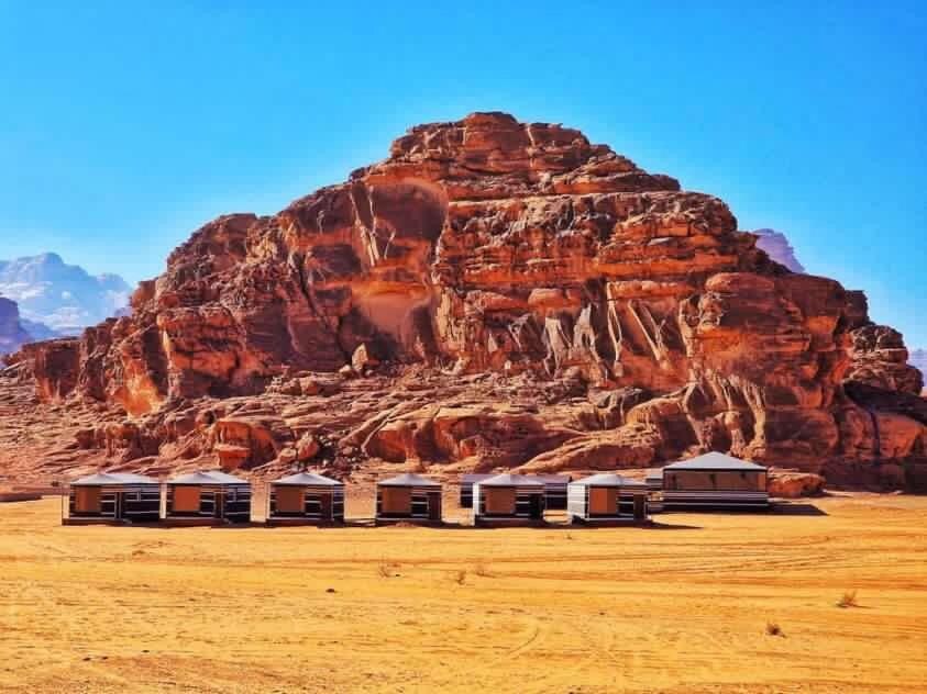 Camp in the heart of the Wadi Rum desert