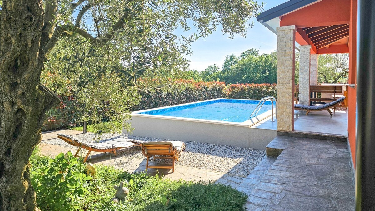 Casa Gojtan - Modern brand new villa with pool