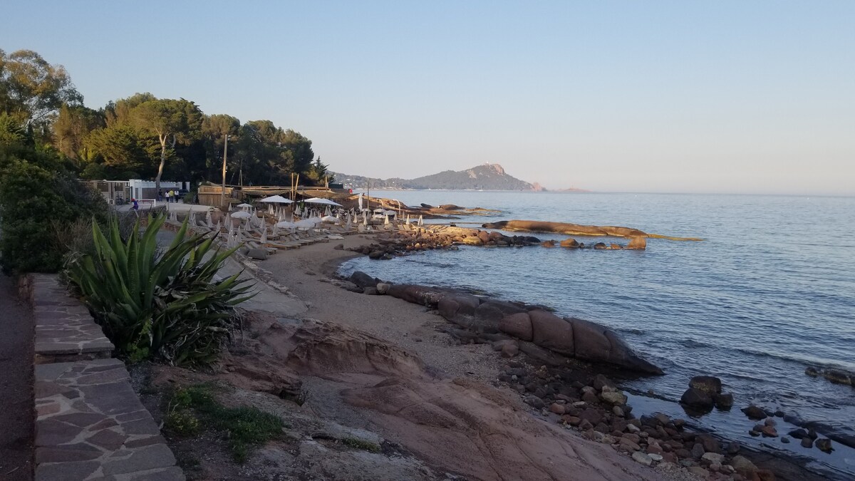 Kabane - Vue Mer sur Cap Estérel