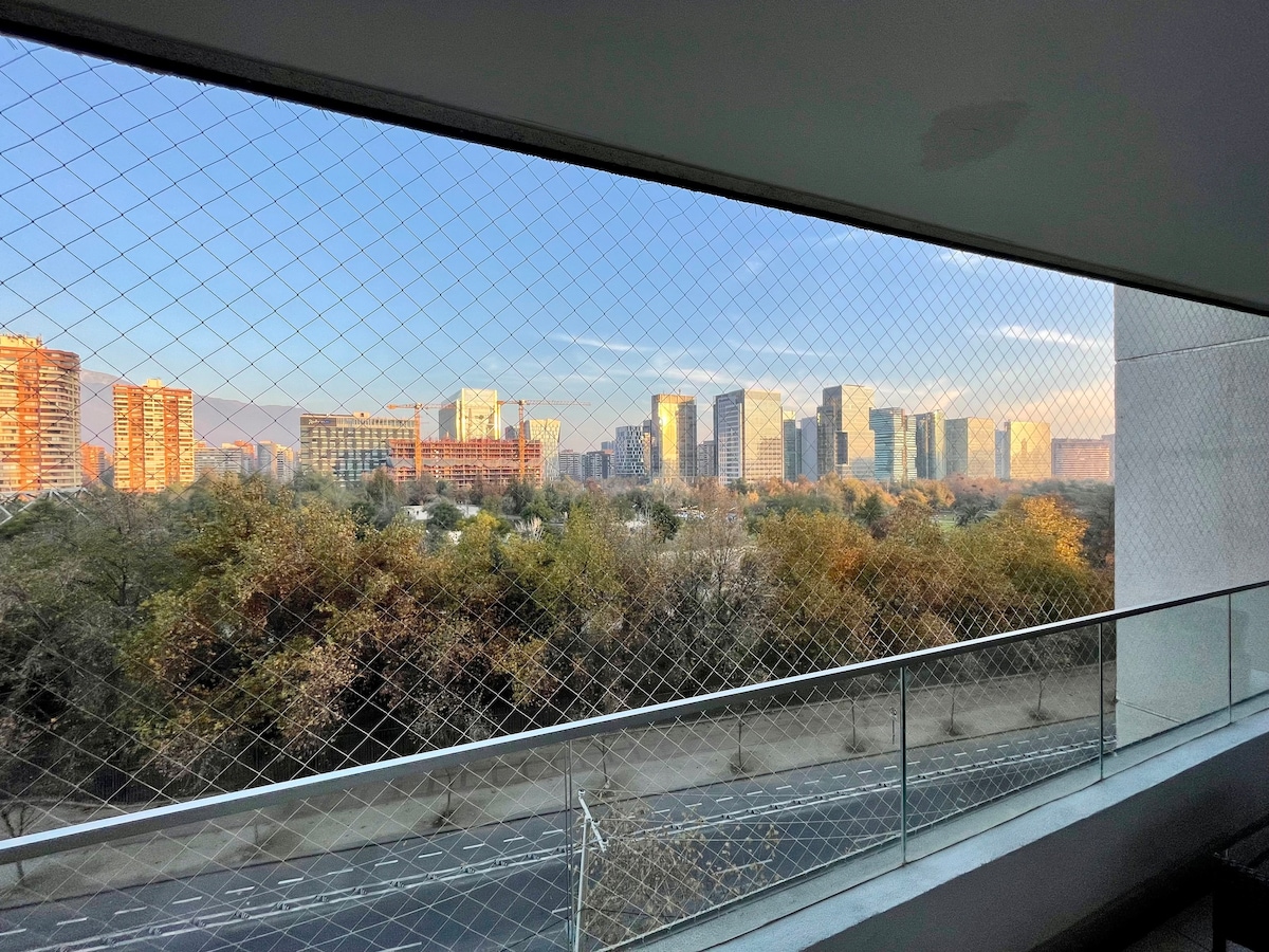 Beautiful apartment with a unique view of the park