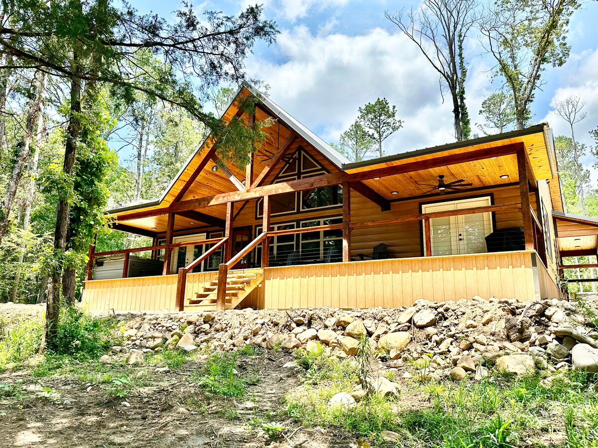 Black Bear Pass - Cabin in Big Cedar OK - 3BR/2BA