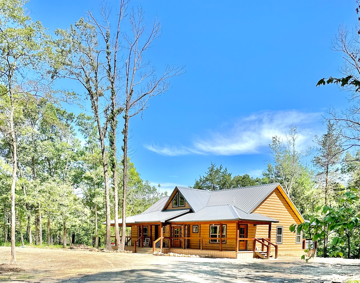 Black Bear Pass - Cabin in Big Cedar OK - 3BR/2BA