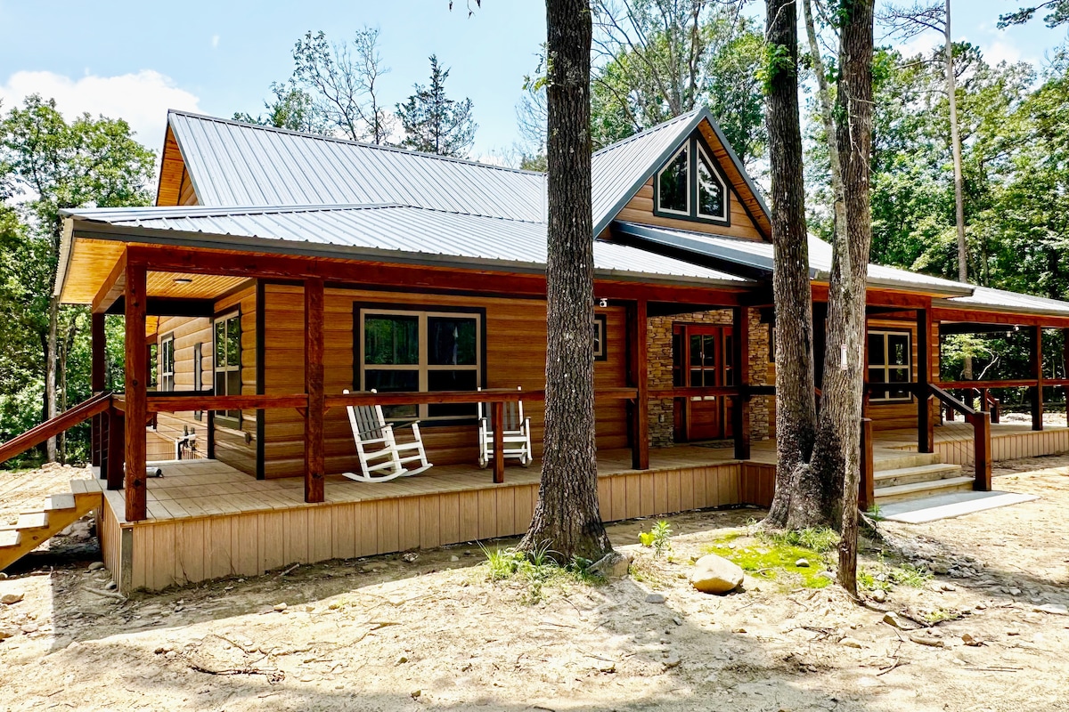 Black Bear Pass - Cabin in Big Cedar OK - 3BR/2BA