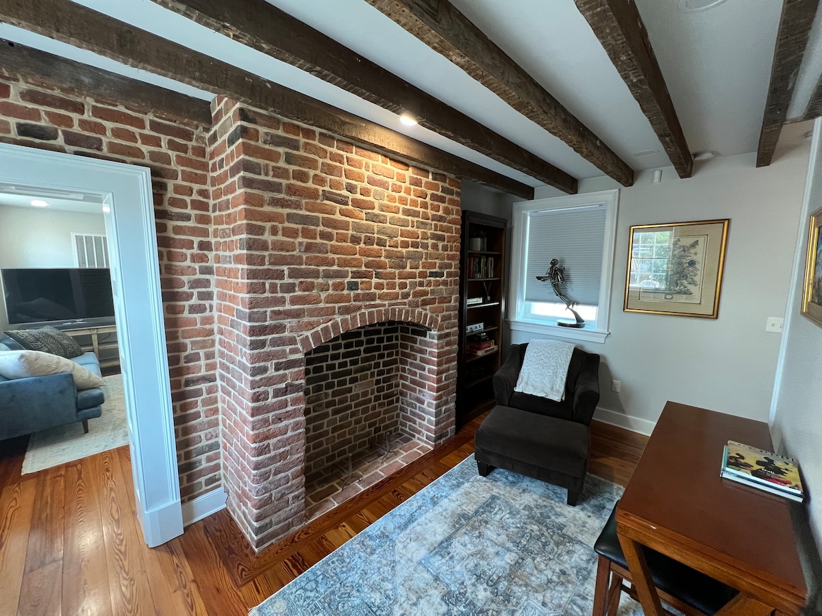 Restored 1809 Carriage House