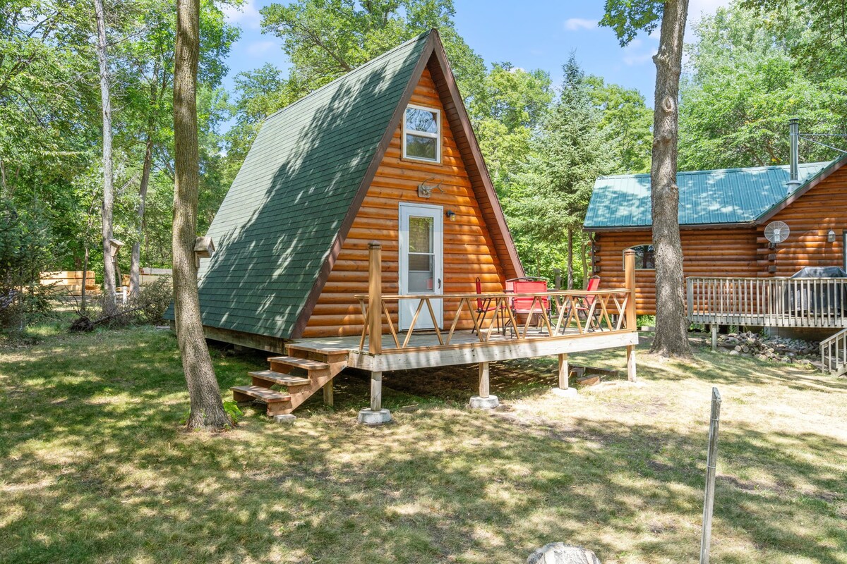 Beautiful cabin on 1.5 acres