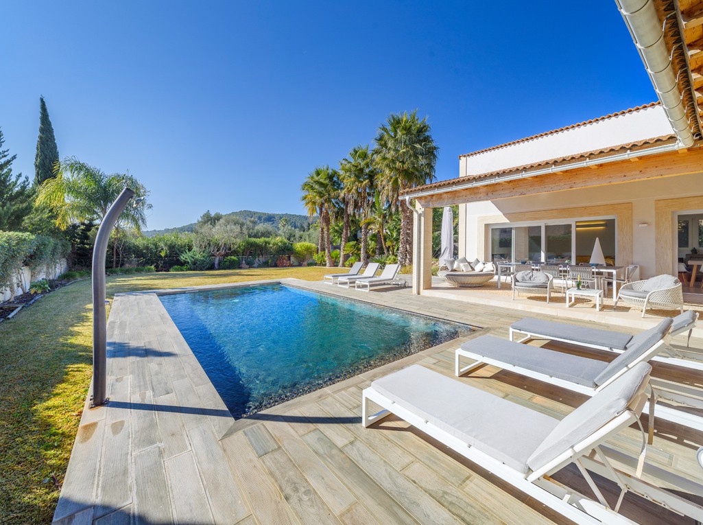 Brilliant holiday villa with private pool