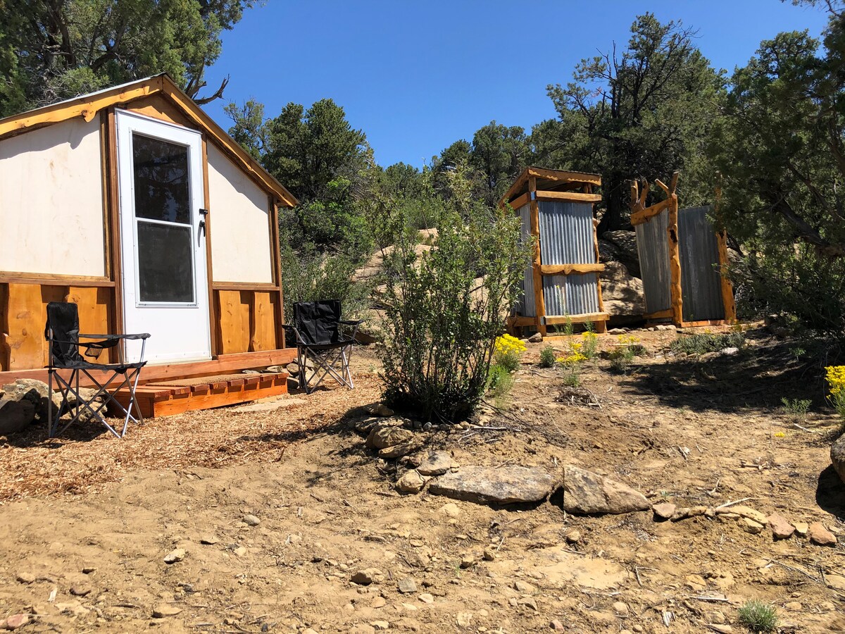 Cabin with a view at Navajo Dam