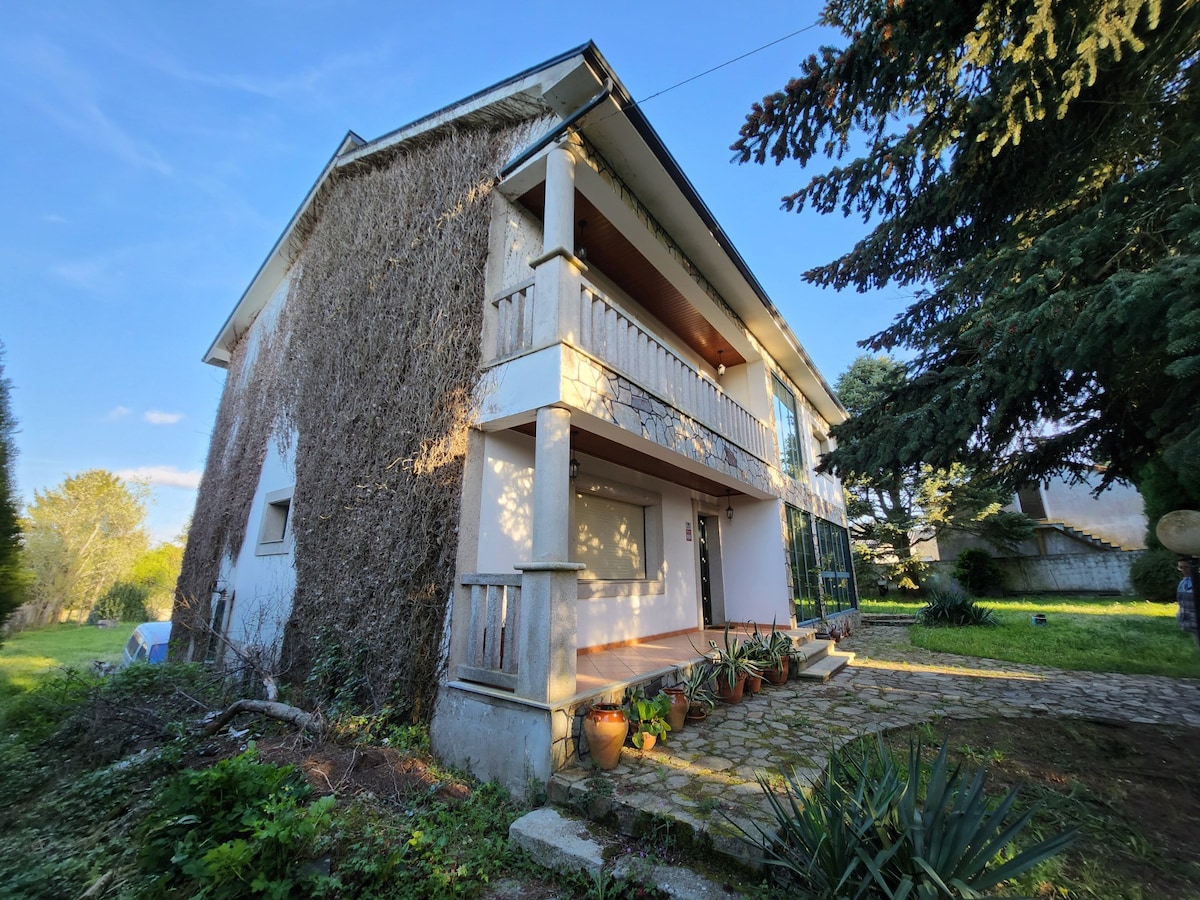 Chalet en Ordenes a 200 metros del Camino Ingles