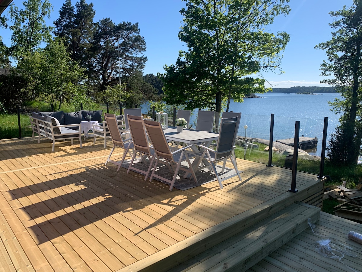 Idyll med sjötomt i Stockholm skärgård på Svartsö