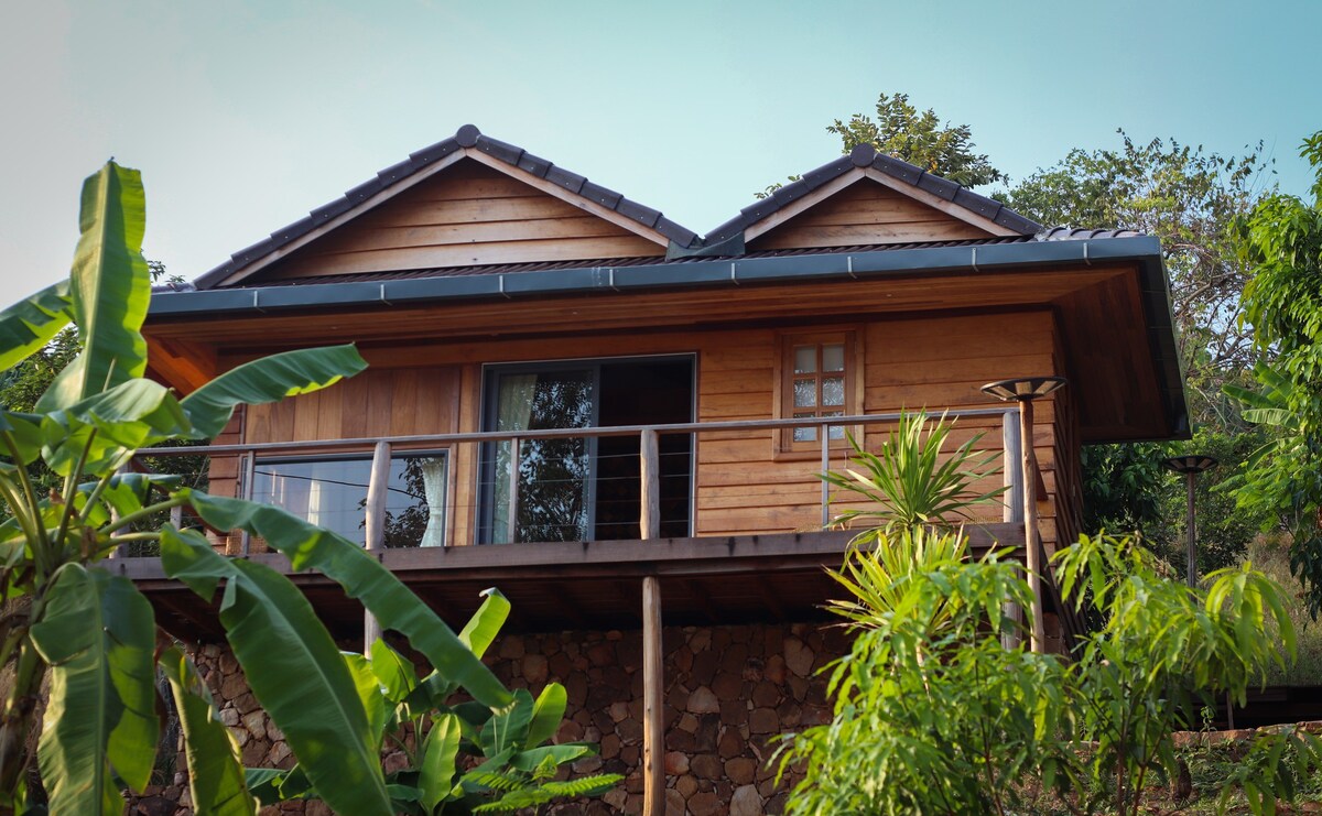 Brother Villa with Kampot Panoramic Mountain View