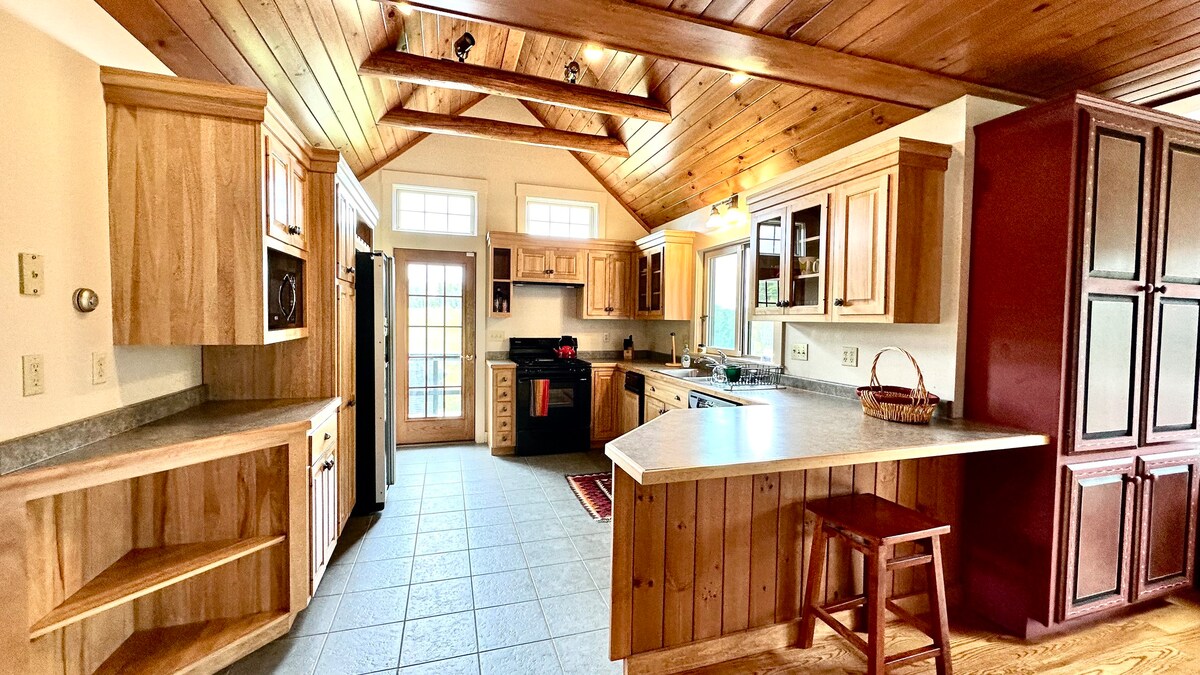 Enjoy Rangeley with friends at a spacious retreat!