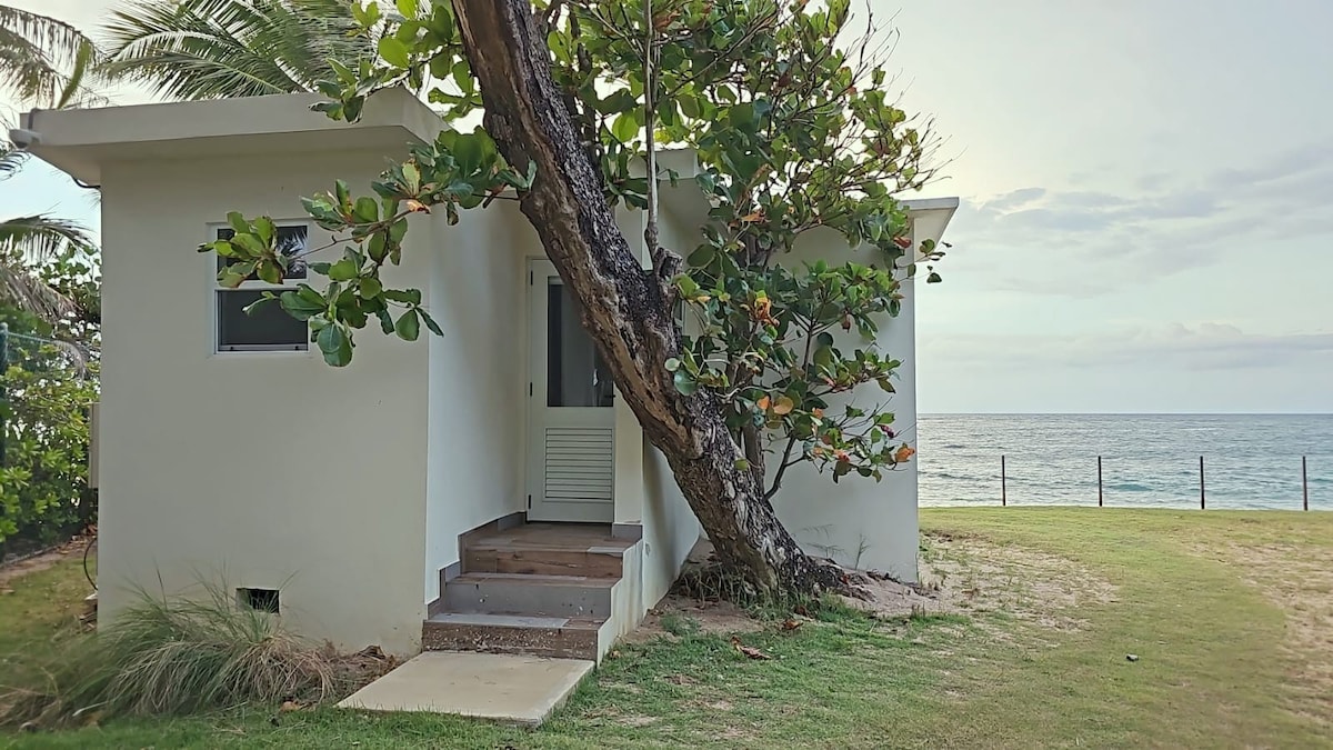 Private Oceanfront Cottage