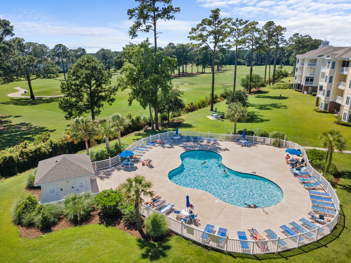 Magnolia 302 · Golf & Lake Hideaway 3BR