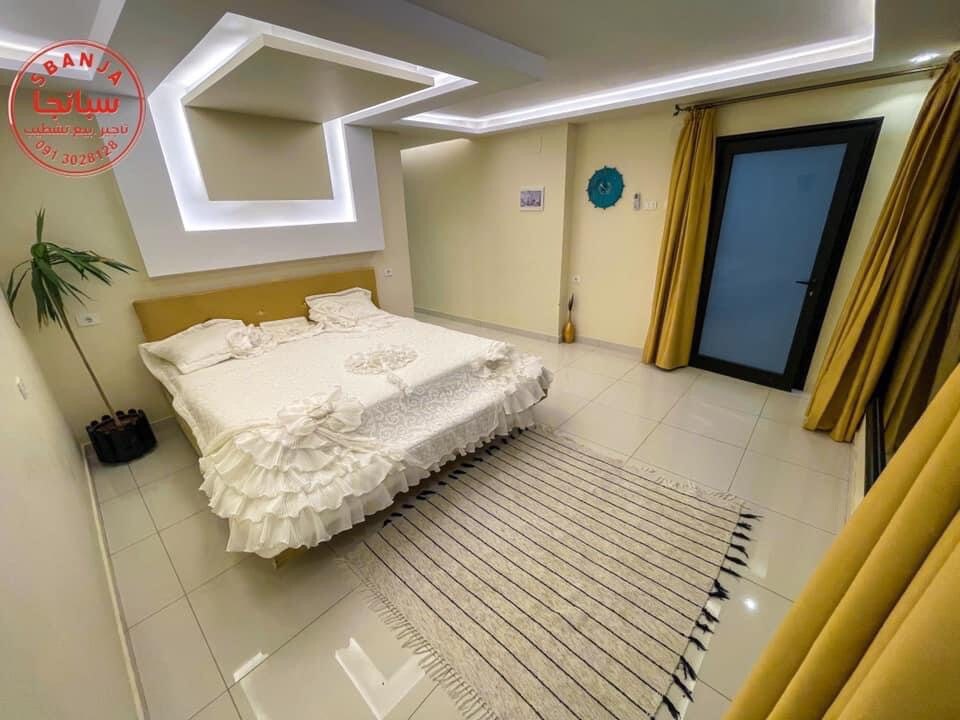Hamsah客房， 3间卧室，大型游泳池，隐私