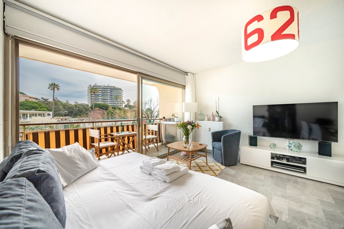 Pleasant one bedroom in Cannes-La-Bocca