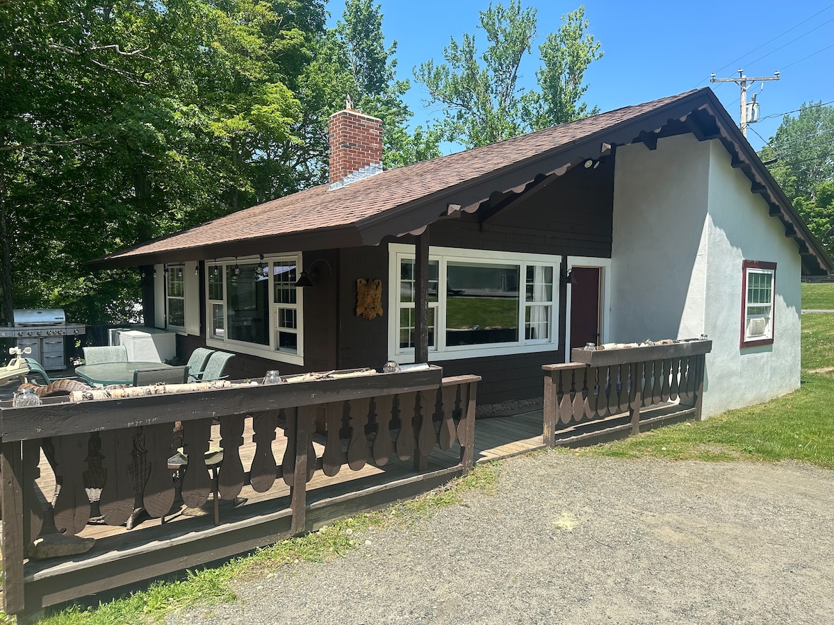 Bear Haus Cottage