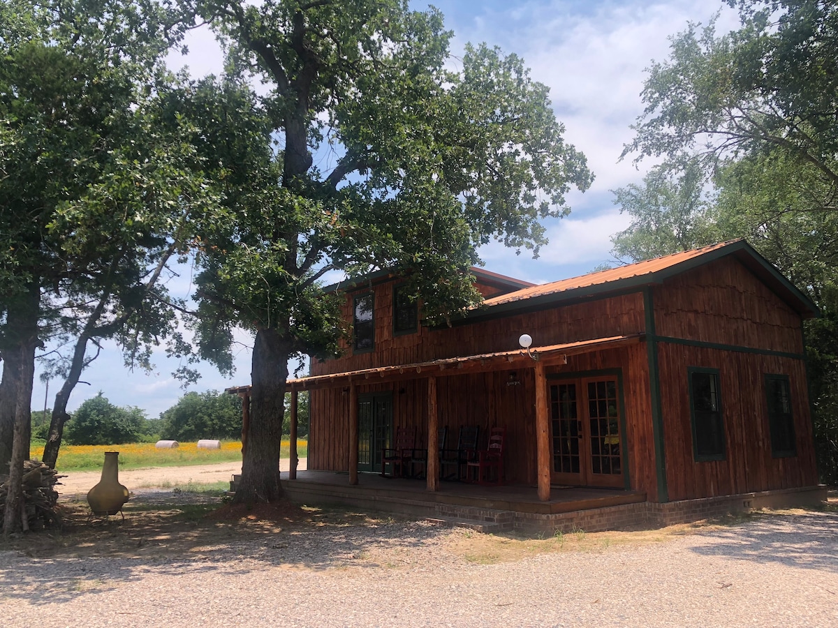 Lonesome Dove Cottage