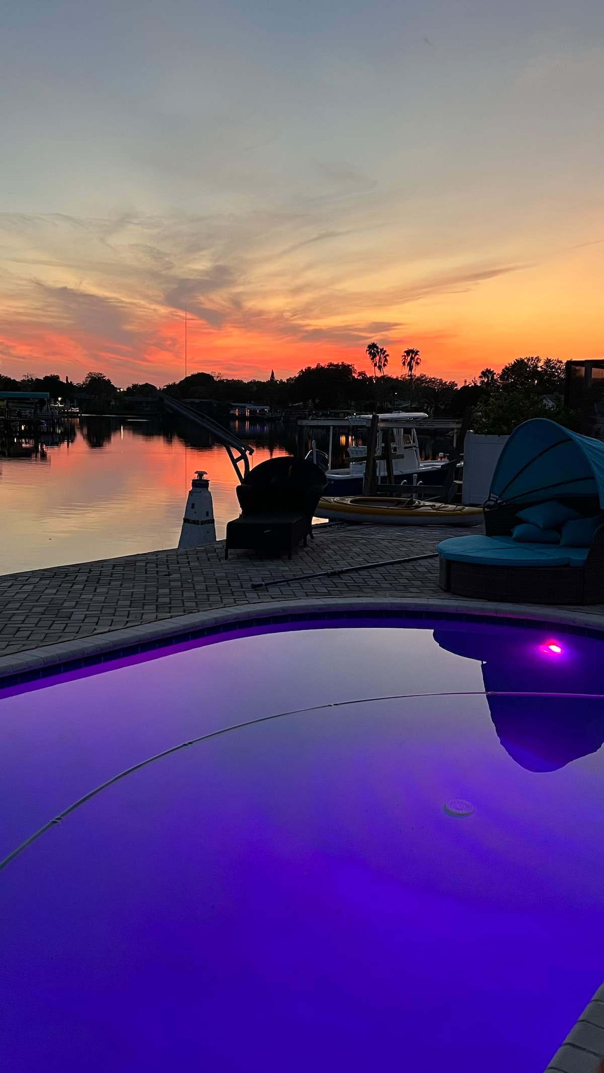 Paradise!Renovated waterfront pool home.Sunsets!