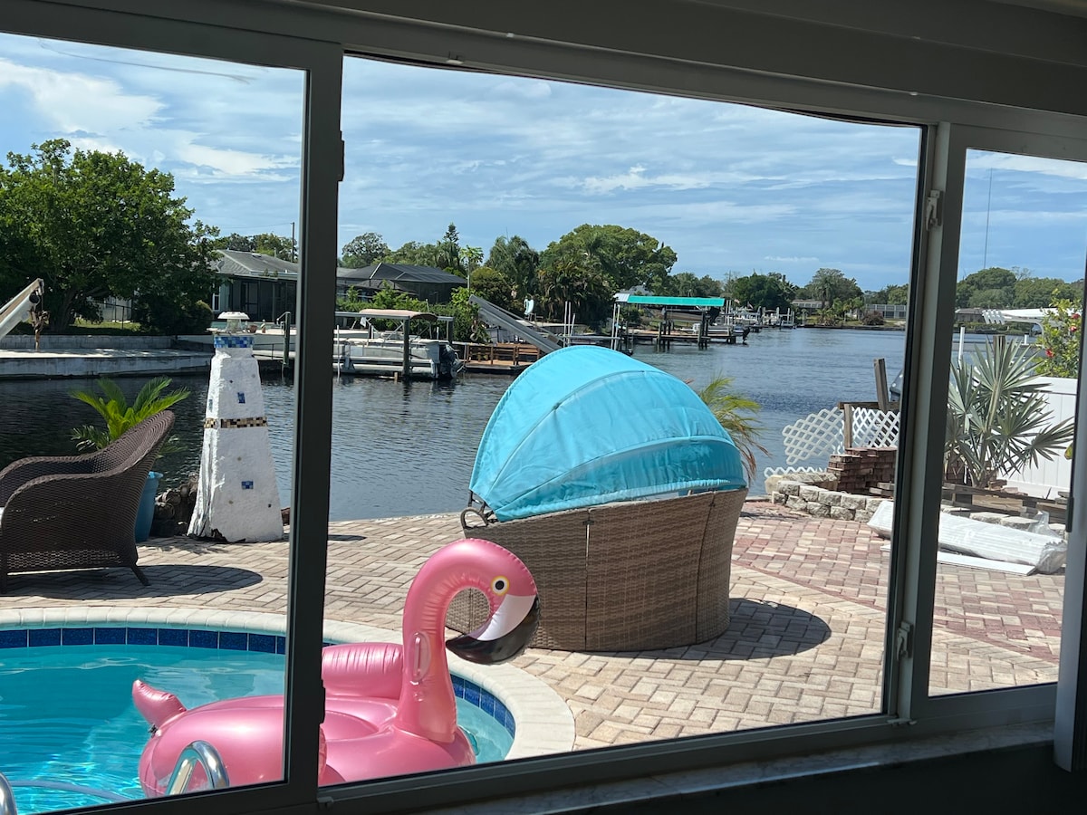 Paradise!Renovated waterfront pool home.Sunsets!