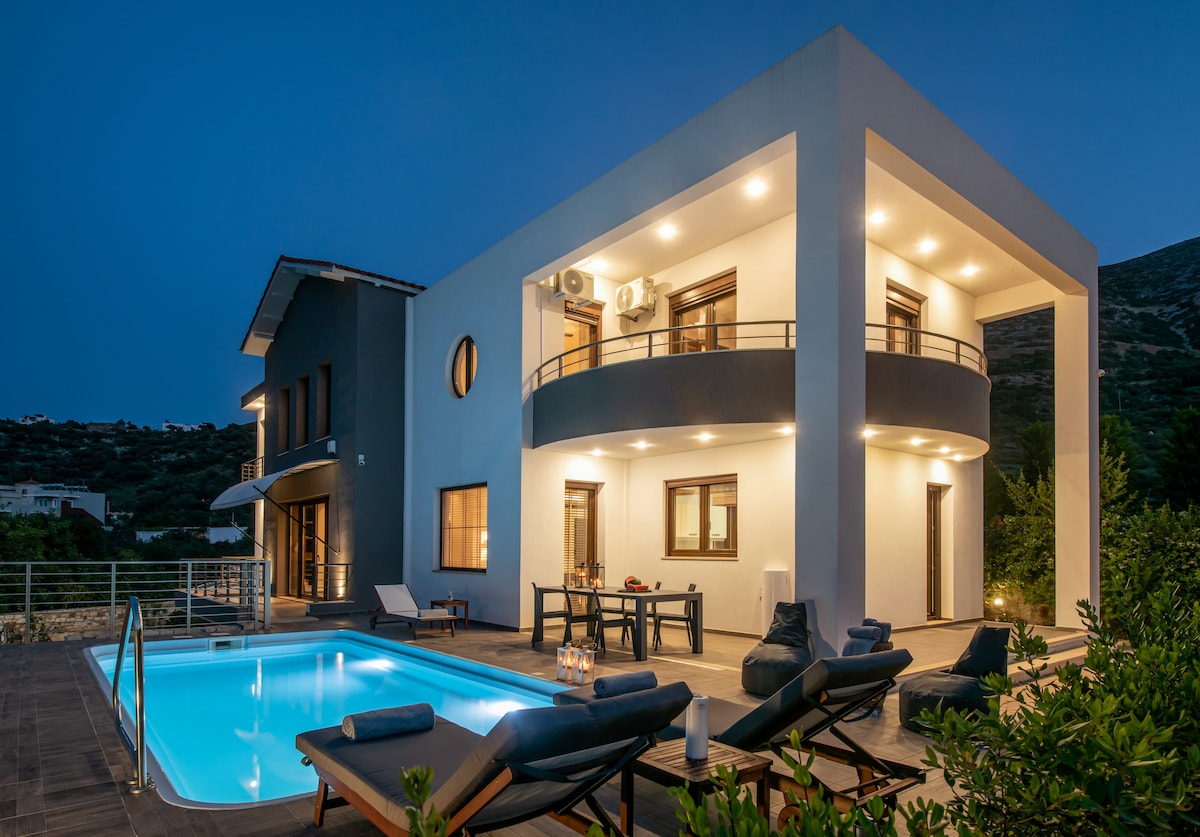 Villa Ete: Prime 4BR Retreat with Private Pool