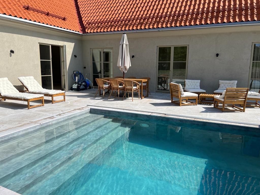 Privat villa med pool i Lickershamn