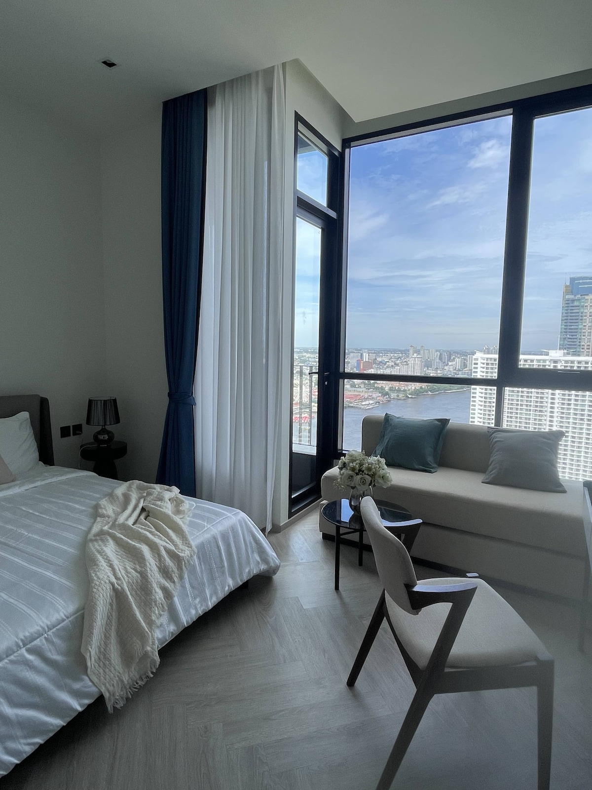 Luxurious River View Condo @chao phraya river