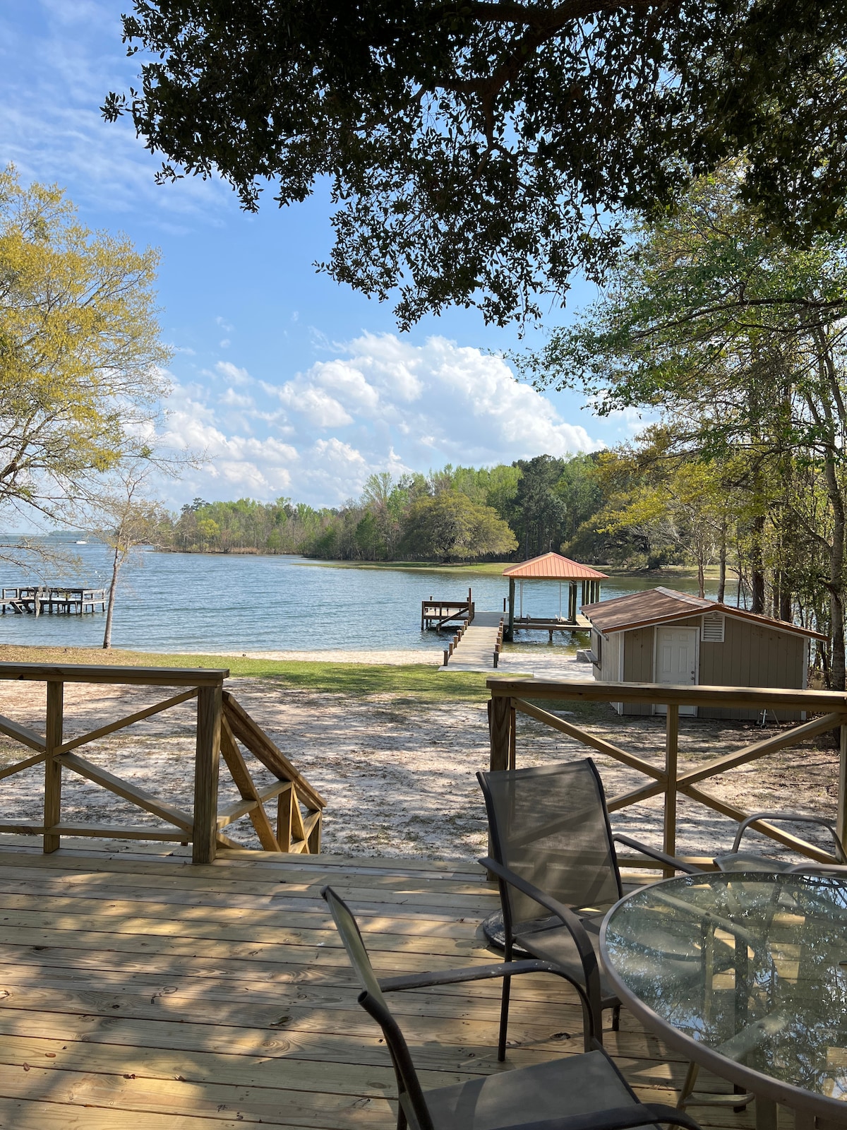 Santee/Lizzie 's Creek Lakefront