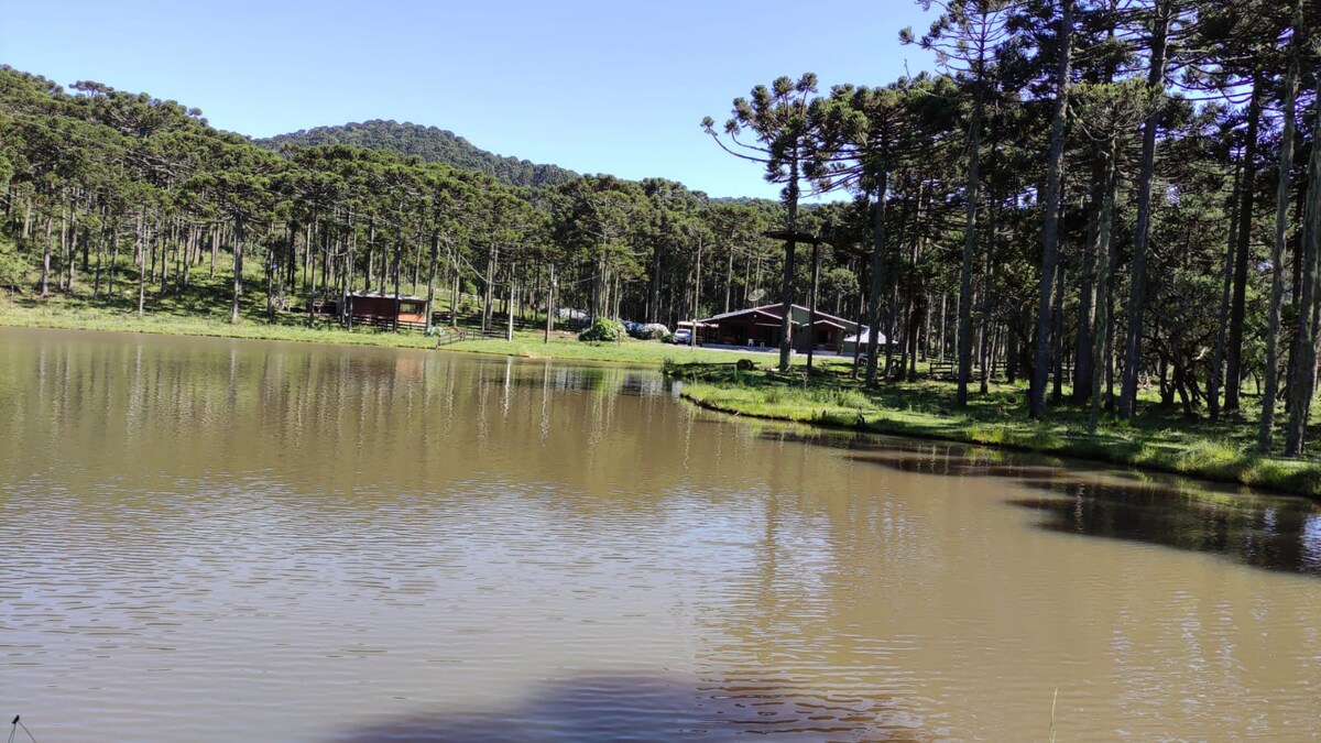 Casa no Paraíso das Araucárias.