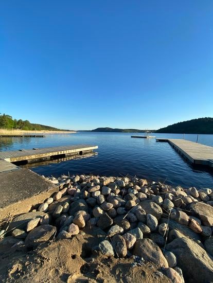 Sjö och havs nära boende!