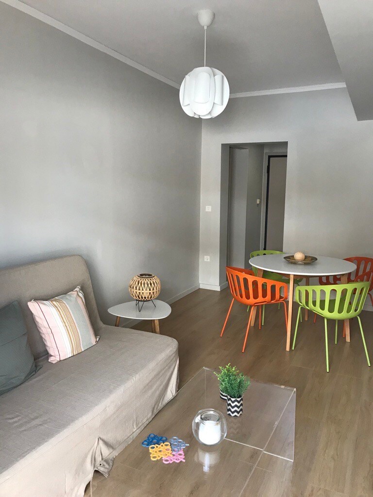 Kyparissia Cozy flat - 5mins walking from Beach