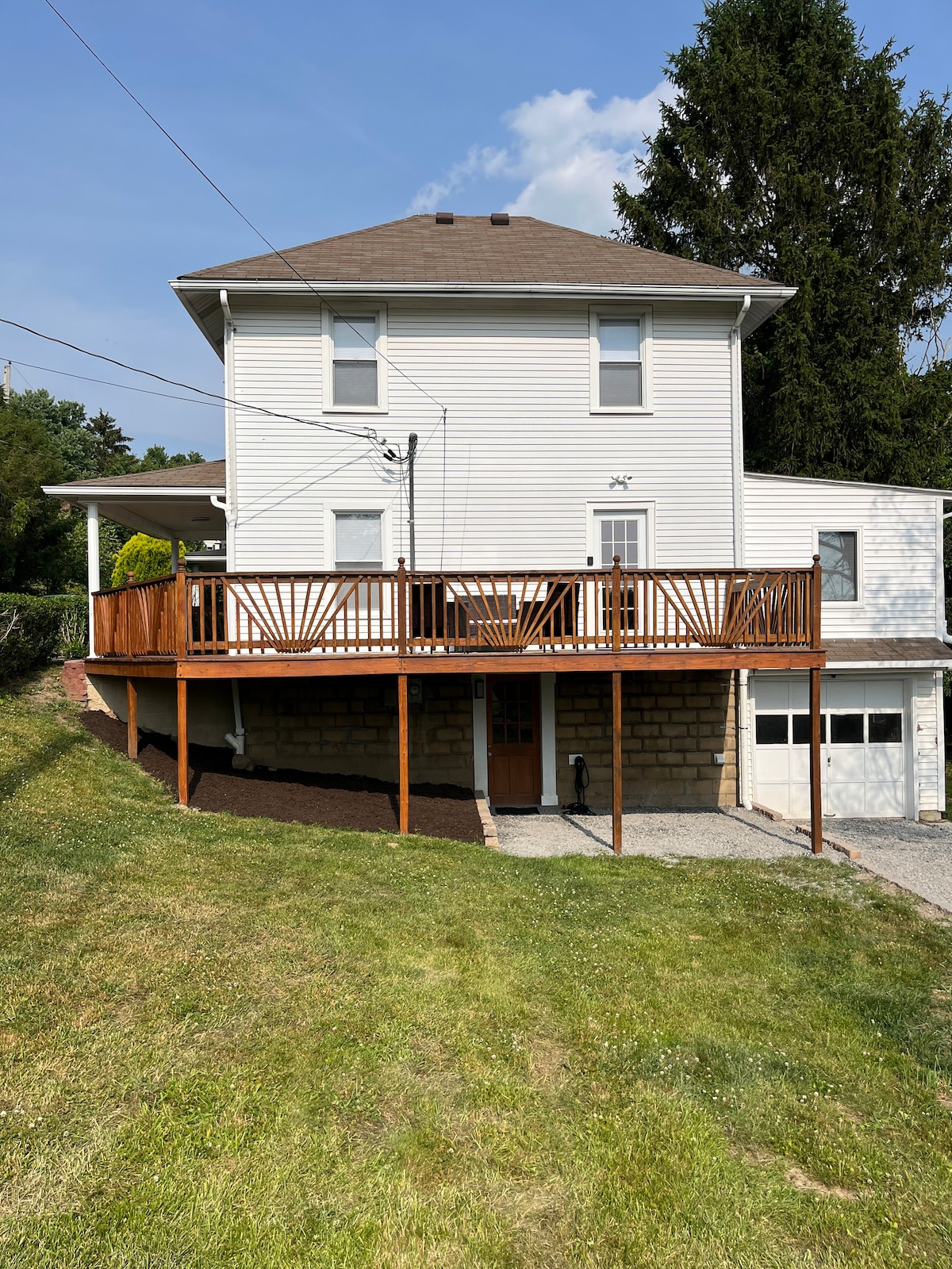 Beautiful 3BR 2BA Home, minutes to d/t Morgantown