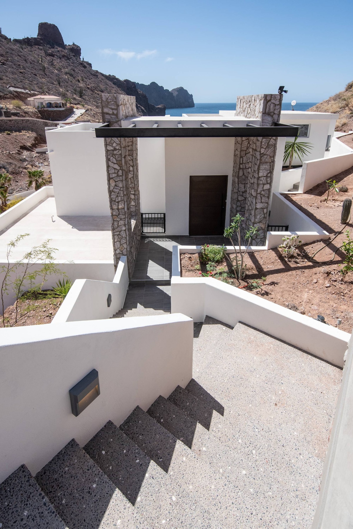 Casa Azul Encanto Familiar con Playa Privada (16P)