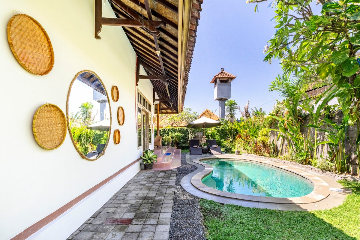 Renewal 3Bed pool family villa, 5 min to the beach