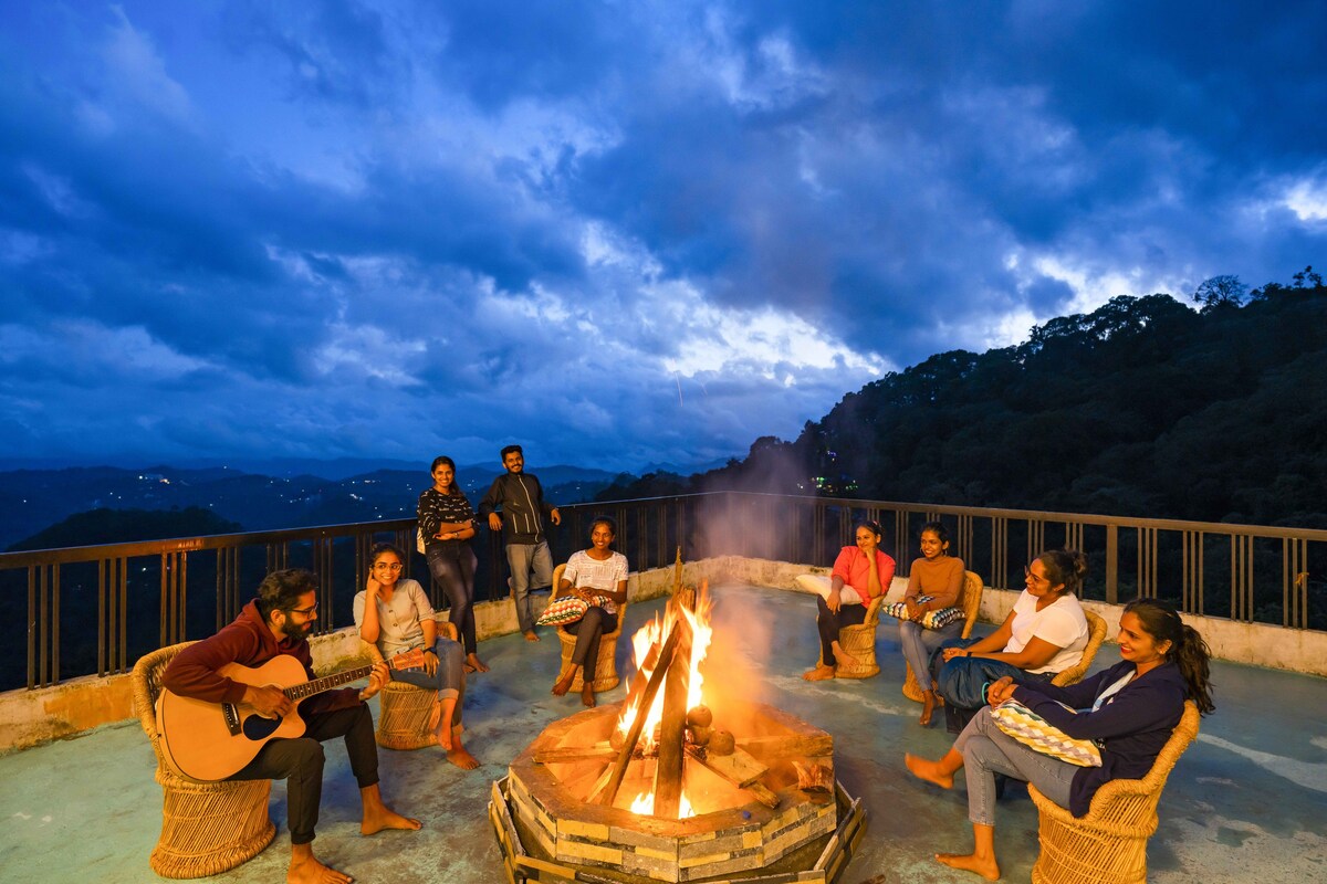 Zostel Munnar | Superior Deluxe Room