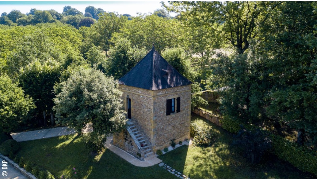 Maison du Parc au pied du château de Beynac